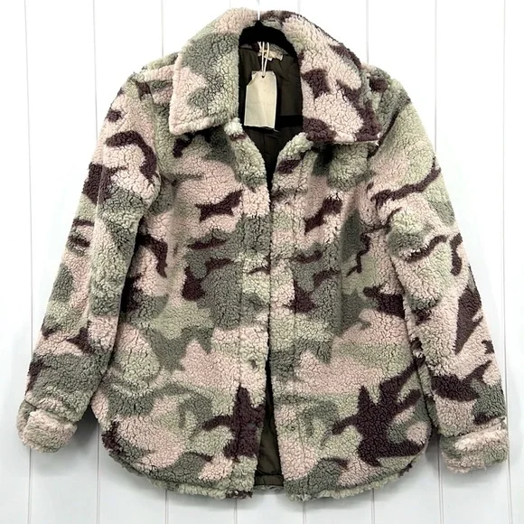 🆕Hem & Thread Camo Sherpa Fleece Green Brown Rose Beige Quilted Lining Last One - Picture 1 of 15